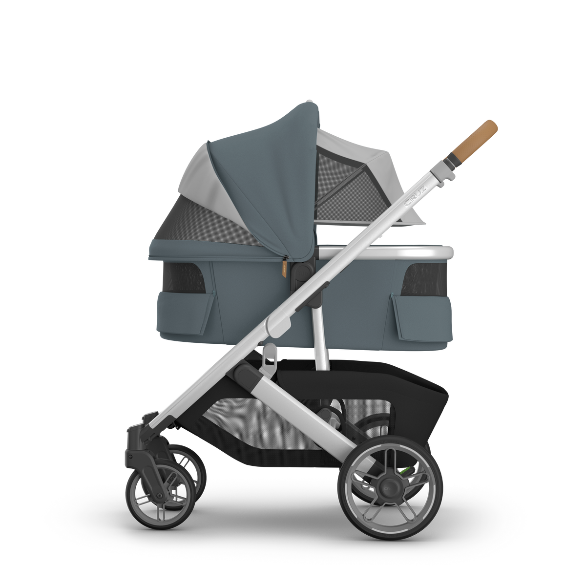 UPPAbaby V3 Bassinet - Callum (Stone Blue / Silver), on Cruz V3, side, all vents open