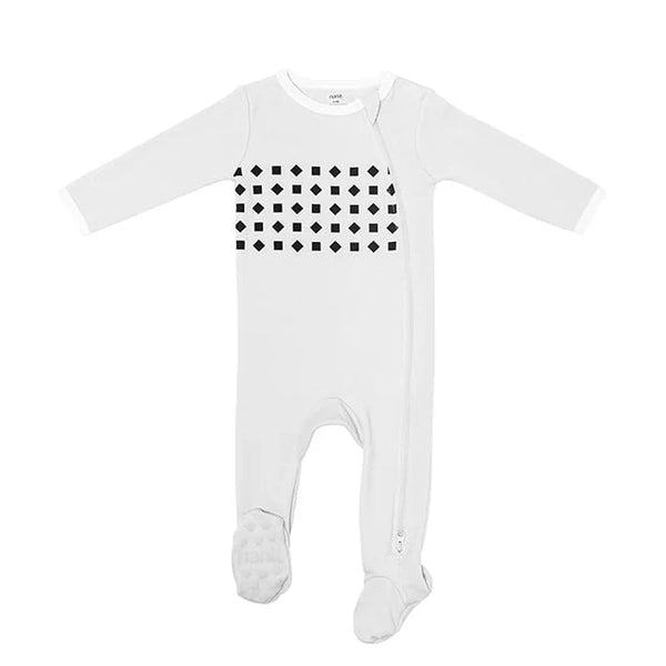 Nanit Home & Travel Bundle 2 with baby monitor, camera, and accessories for home and travel use.