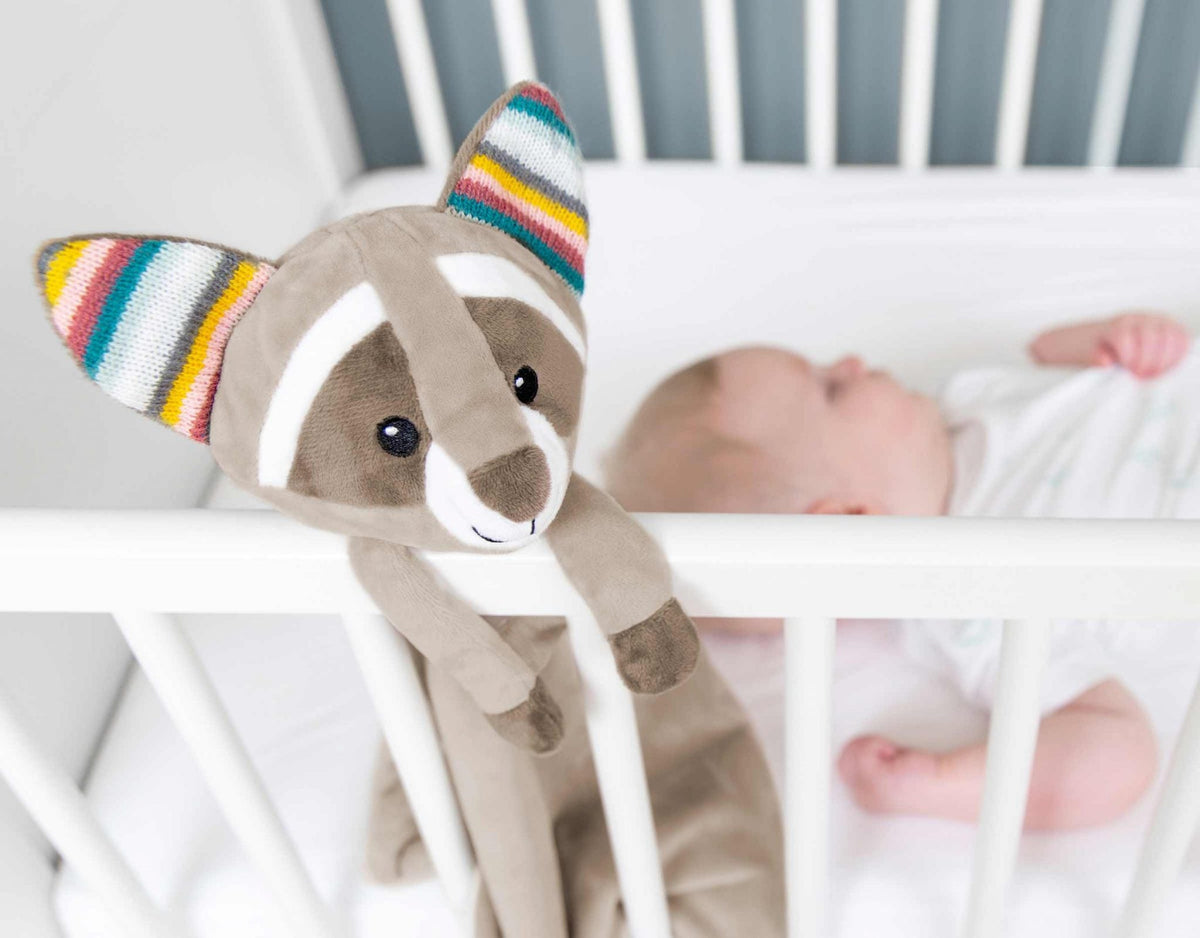 ZAZU White Noise Machine - Robin the Racoon by ZAZU white noise comforter