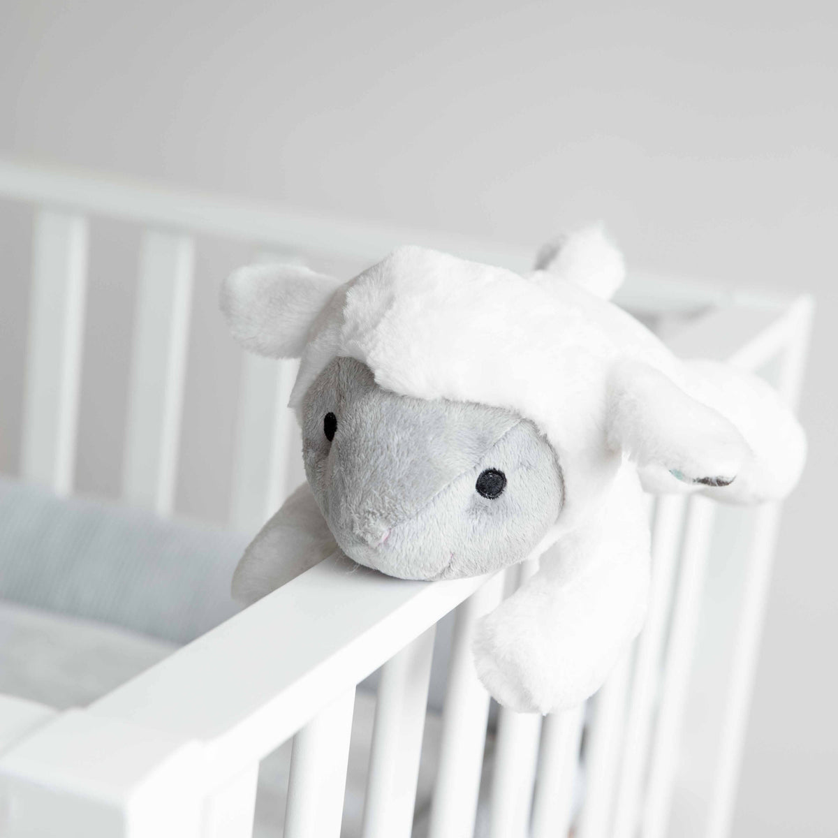 ZAZU White Noise Machine - Liz the Lamb by ZAZU white noise machine